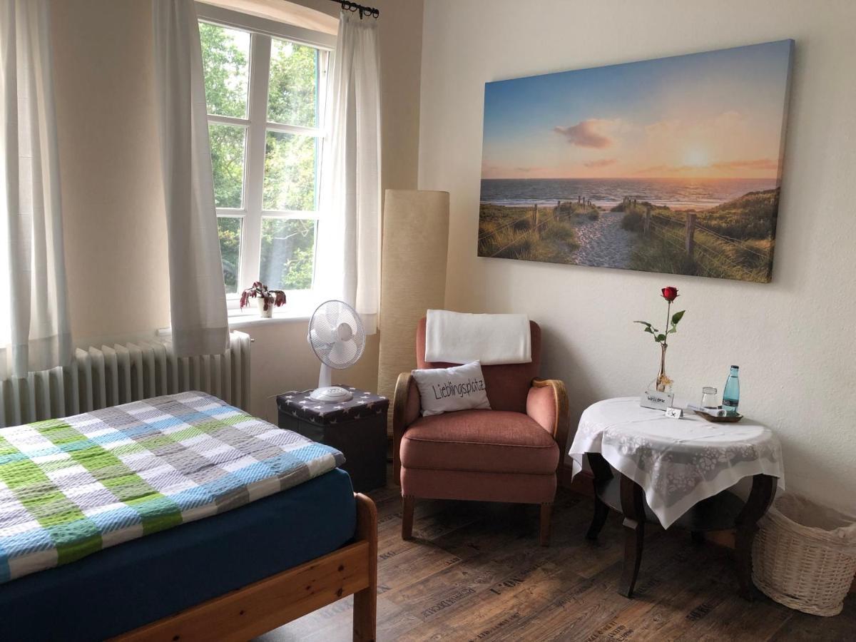 Altes Pastorat Langenhorn Hotel Eksteriør billede