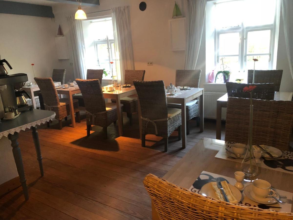 Altes Pastorat Langenhorn Hotel Eksteriør billede